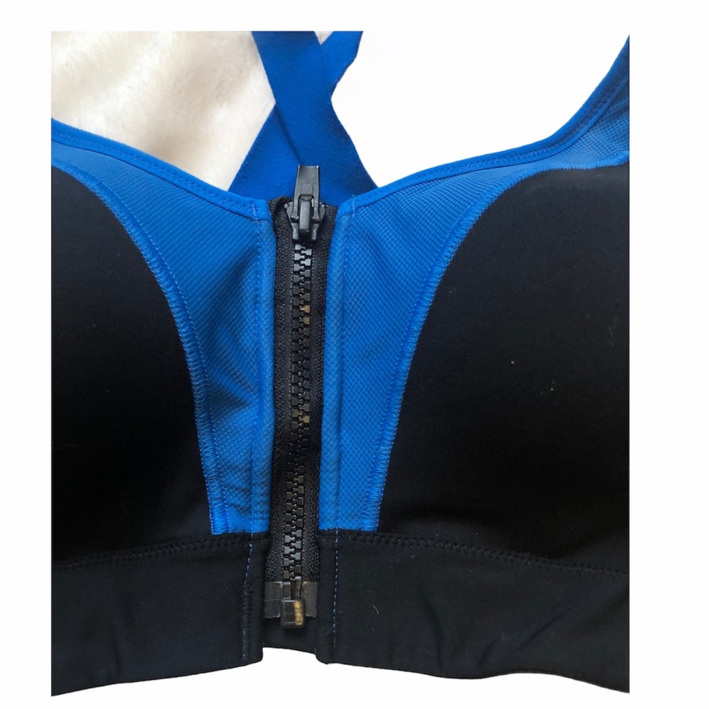 Coreio Sports Bra - Picture 2 of 4
